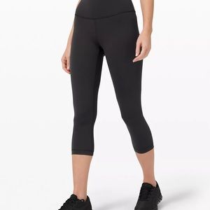Lululemon Wunder Under 21” Crop Sz8
